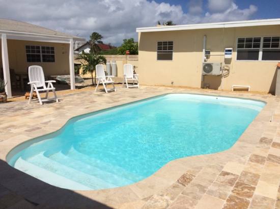 4 Bedroom Prescription by the SEA w/Pool